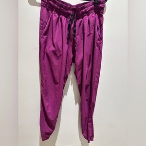 LULULEMON magenta Joggers